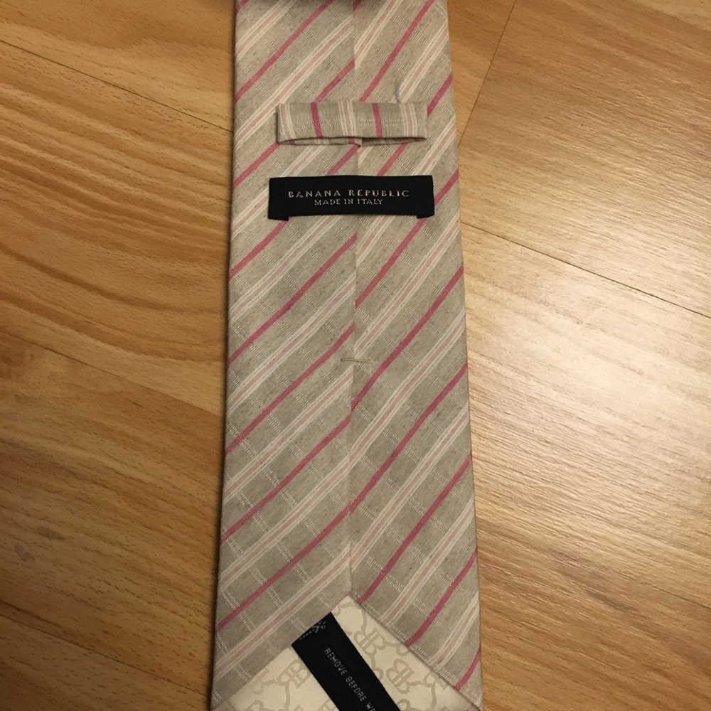 Men's Tie - Picture 3 of 5
